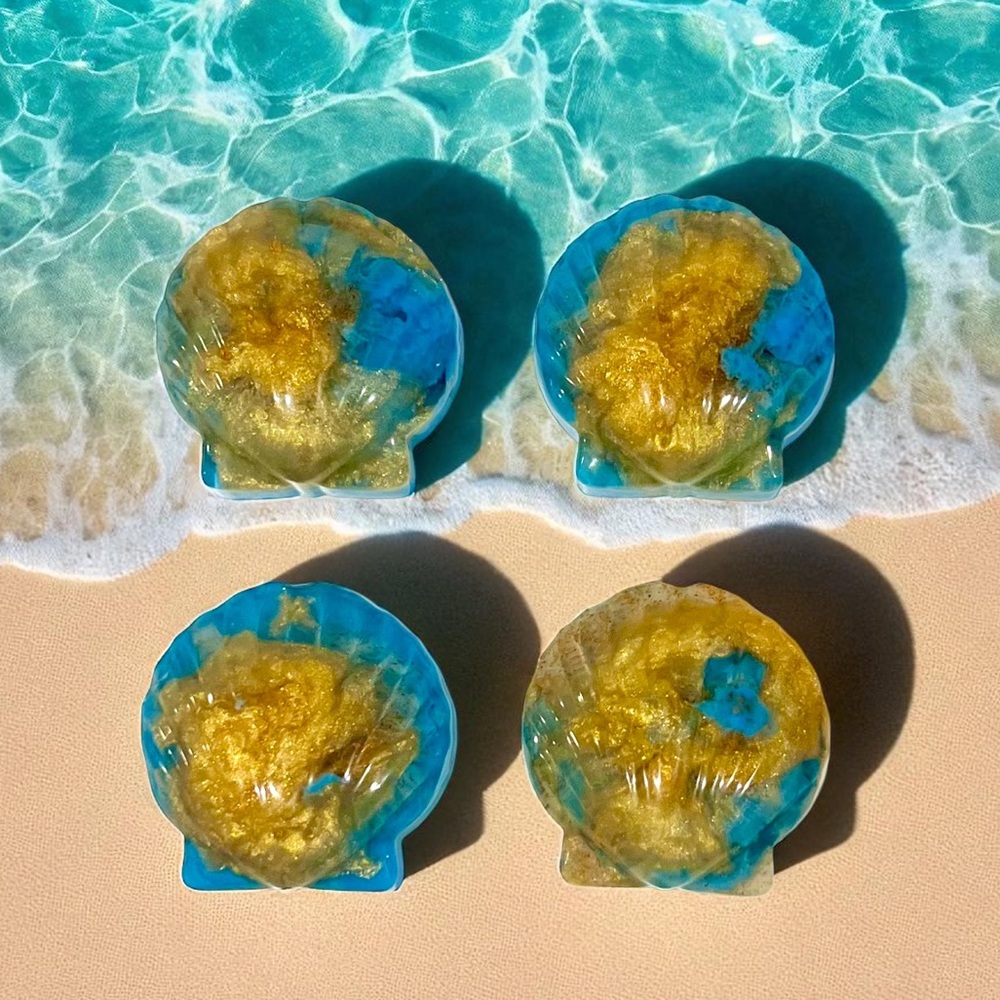 Hand Crafted “Beach Bum” Scented Seashell Shaped Lathering Aloe Soap Bar